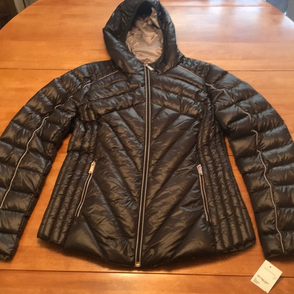 BCBGeneration Jackets & Blazers - BCBGenerarion  packable down jacket